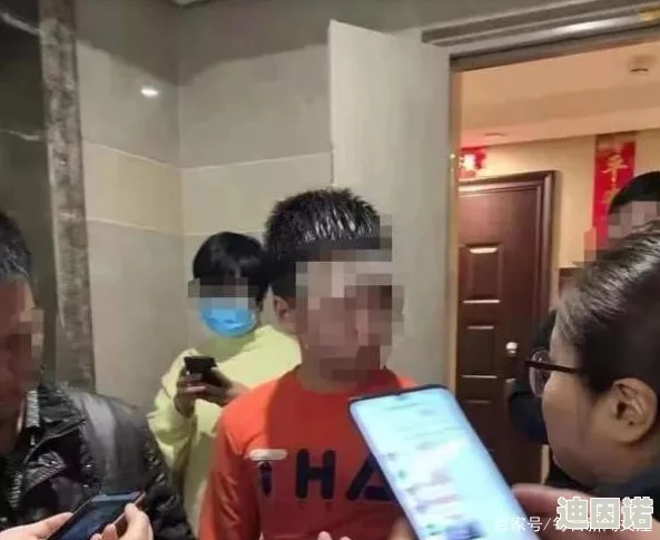 男人吃奶摸下面69视频免费，许多网友对此表示震惊，认为这种内容不适合传播，应该加强对网络内容的监管